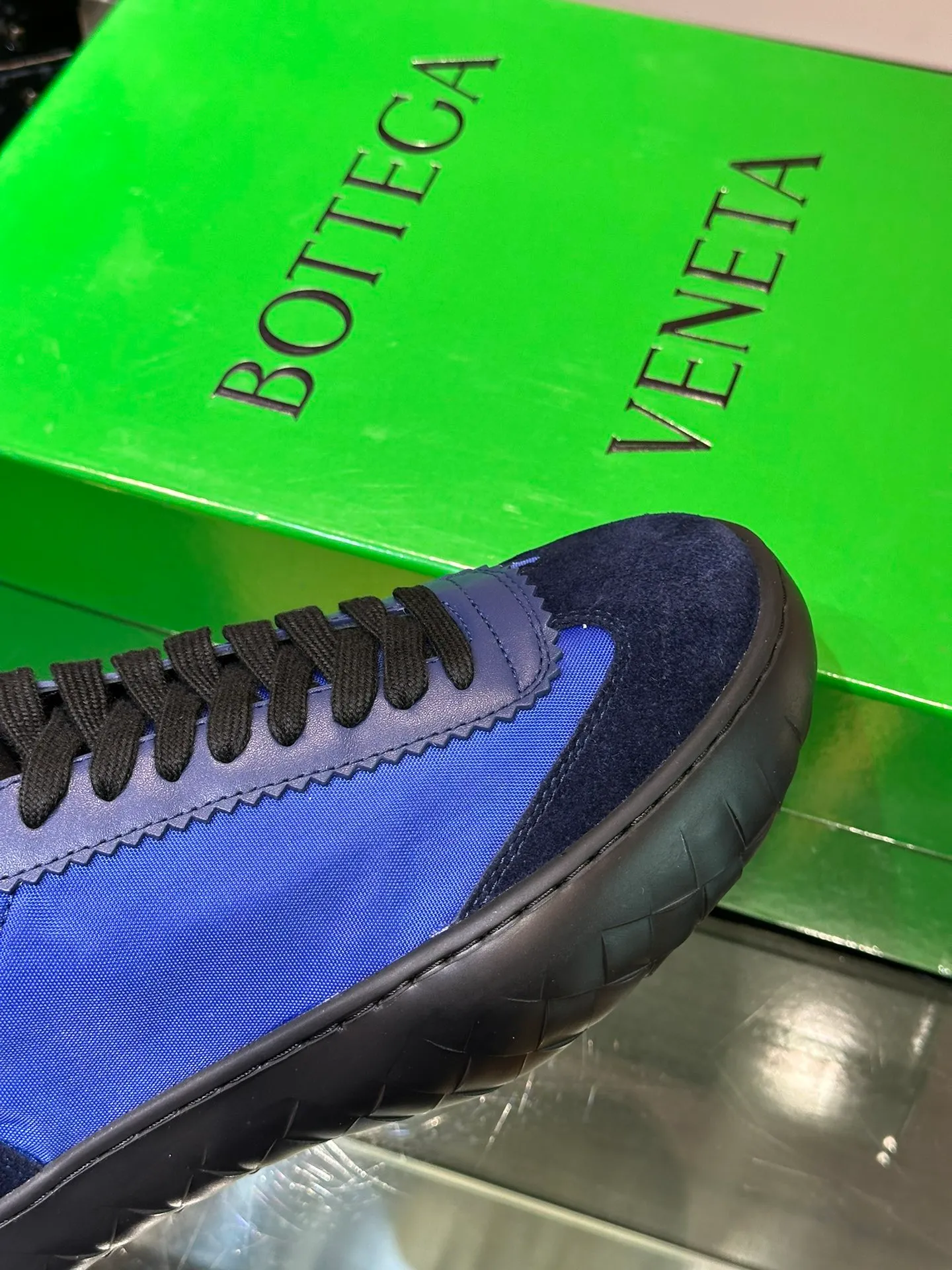 Factory price 438💰BV/Bottega Veneta🆕New men's moral training sneakers, made of Sneaker technology nylon and suede, inspired by retro basketball shoes, a new interpretation of classic sneakers, light, comfortable and breathable summer essentials, the soles are made of classic woven texture, super recognizable, nylon suede stitching, full of texture! Size: 38-44, (45 customized)